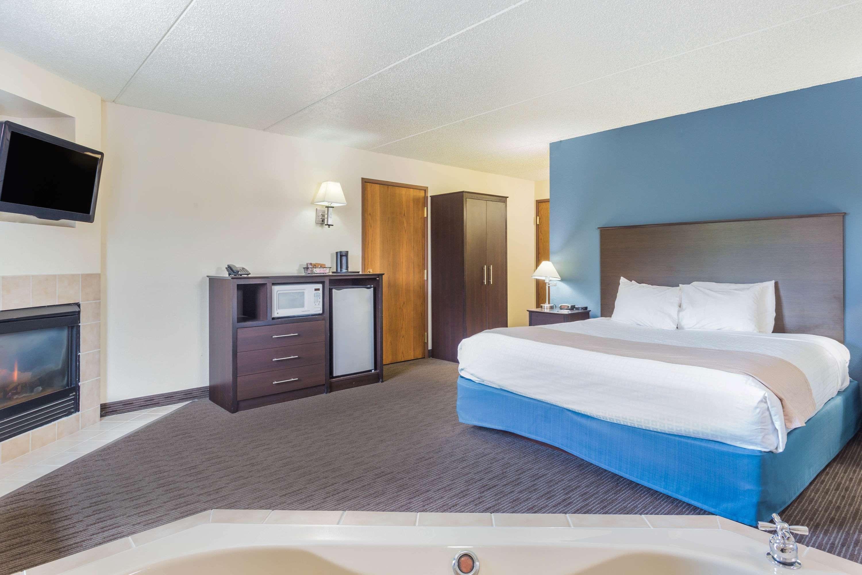 Americinn By Wyndham Green Bay West Екстериор снимка